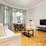 Apartment Warsaw Boduena By Renters Prestige