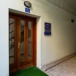 Apartment Warsaw Boduena By Renters Prestige